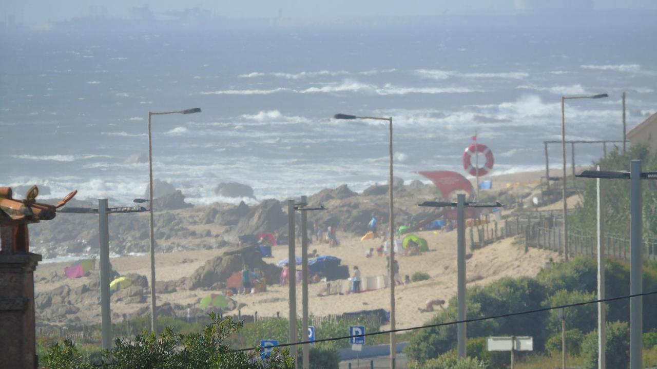 Oporto Beach Gulpilhares Exterior photo