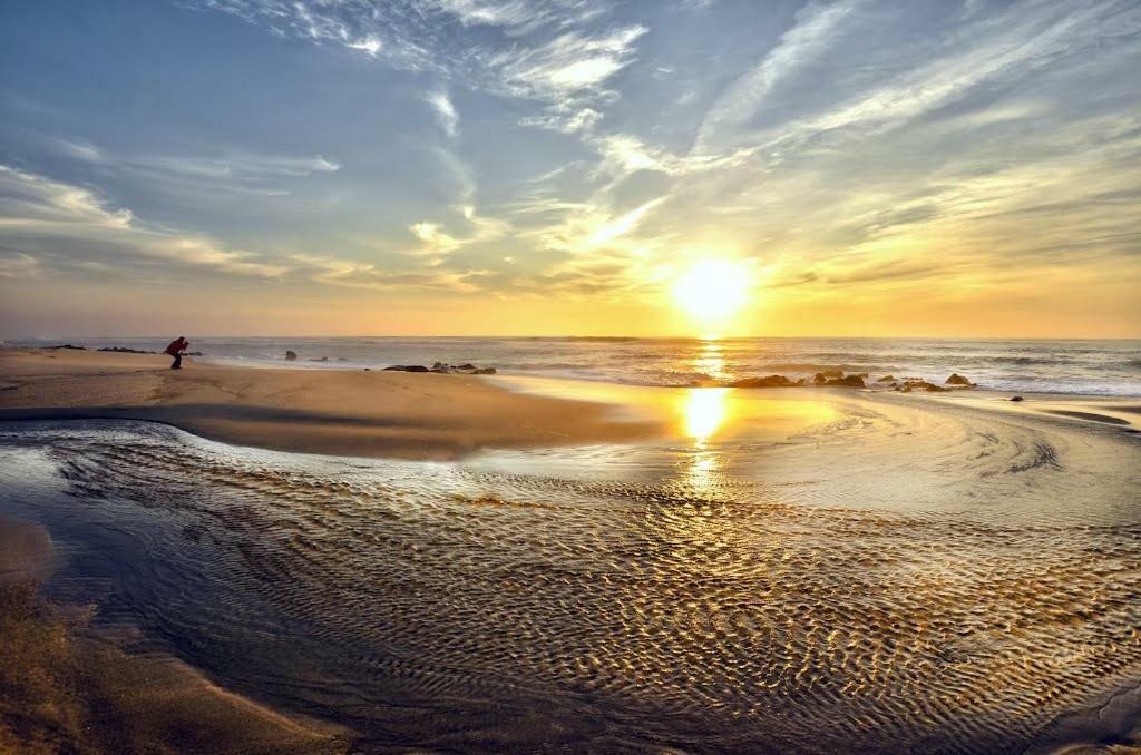 Oporto Beach Gulpilhares Exterior photo
