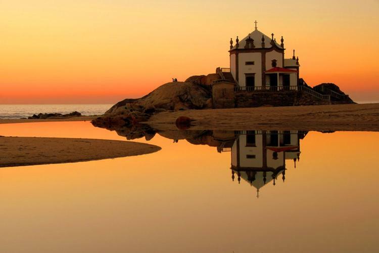 Oporto Beach Gulpilhares Exterior photo